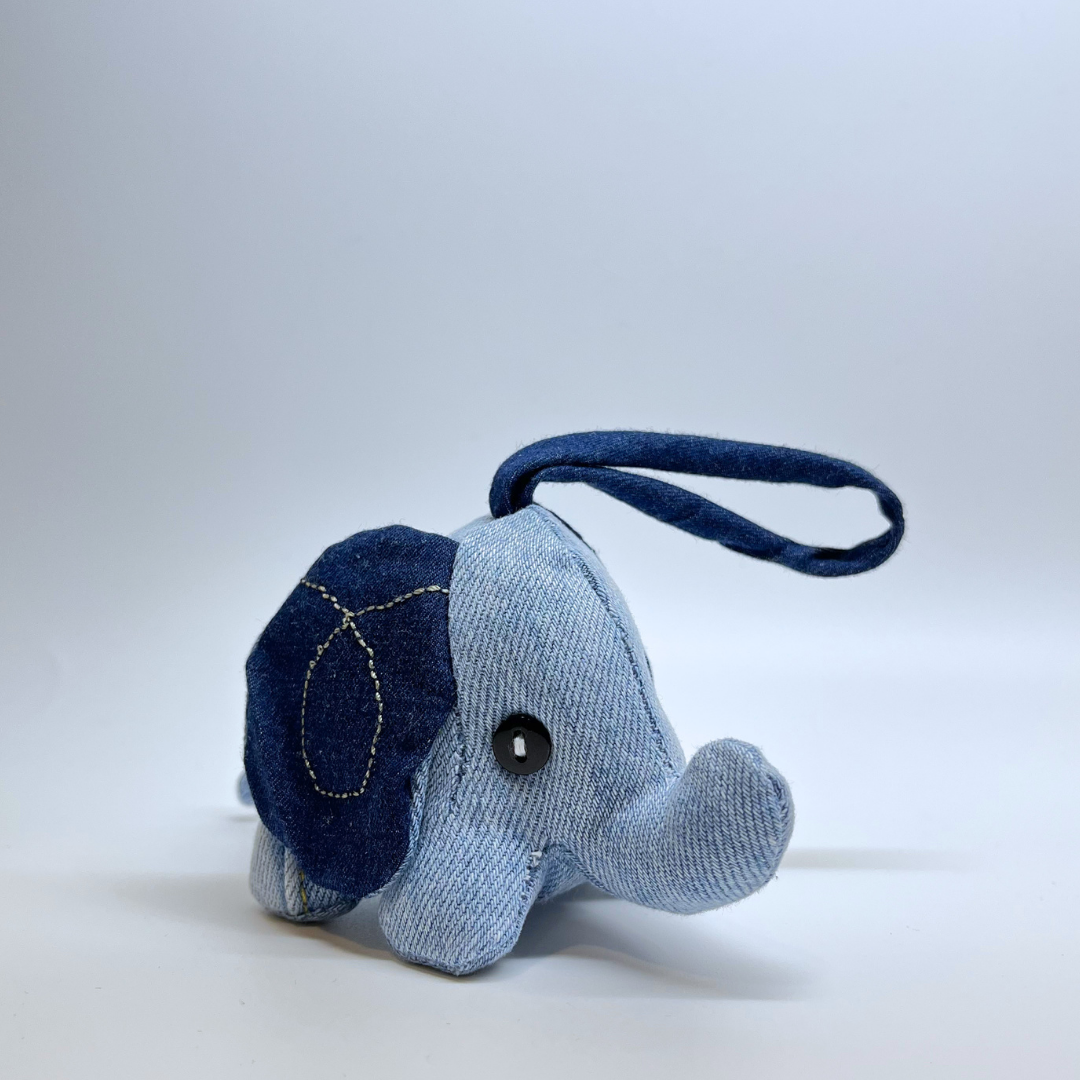 Elephant Keychain Plus